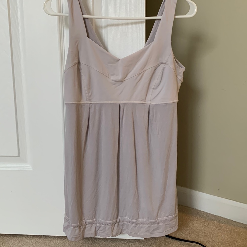 Lululemon pale pink tank